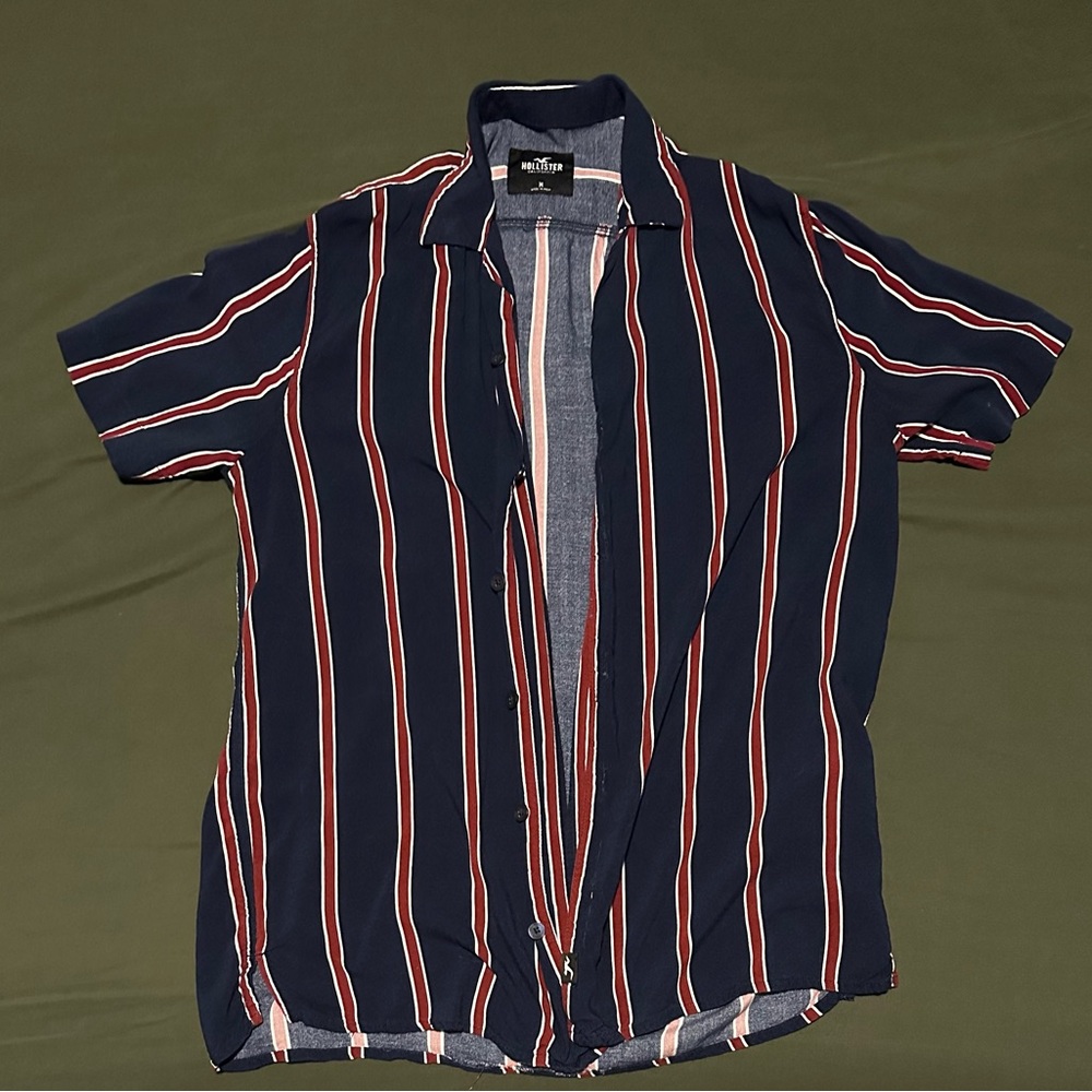 Hollister Button Up
